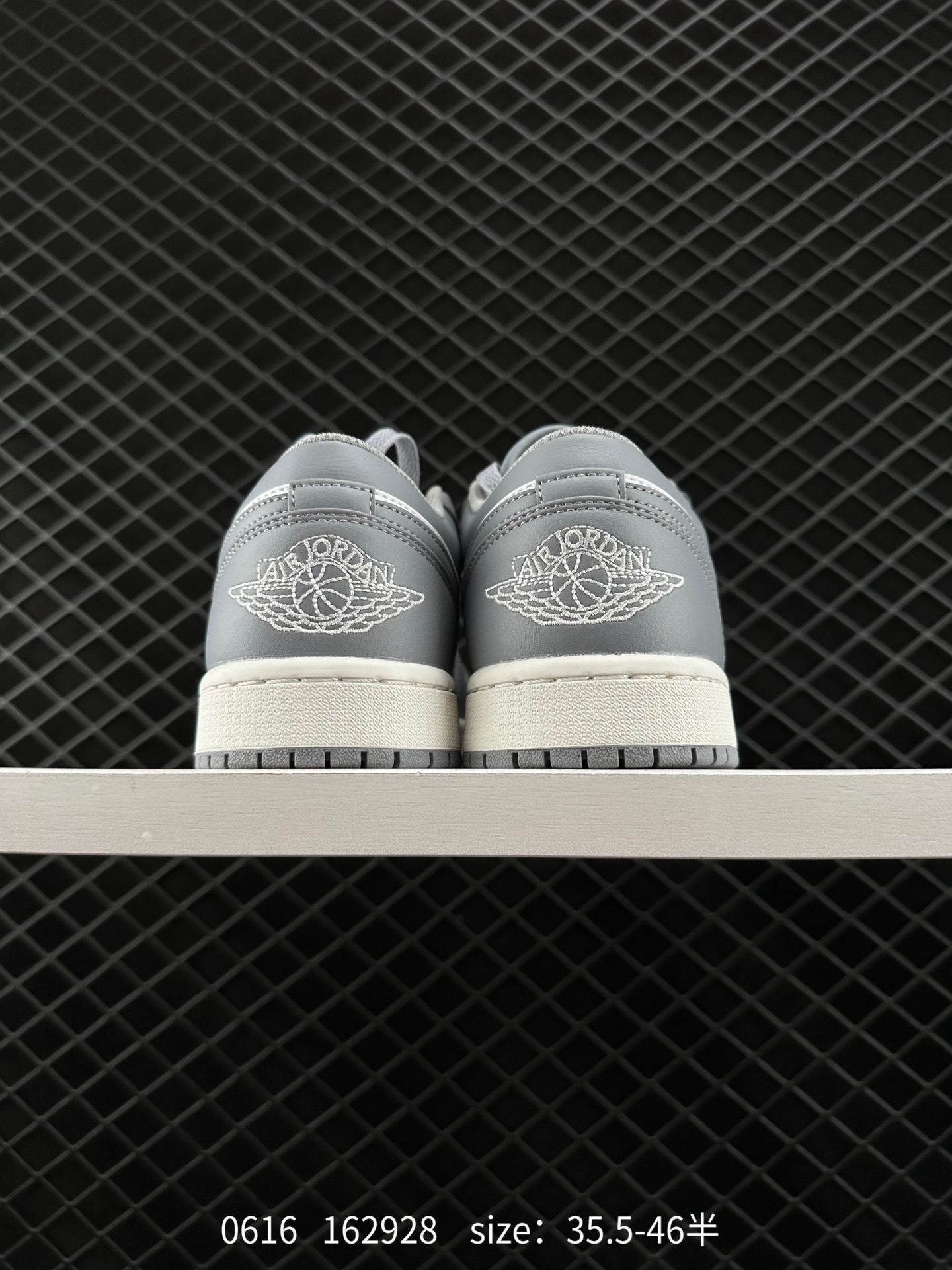 Nike Wmns Air Jordan 1 Low